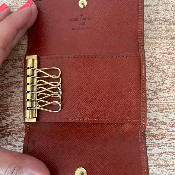 Louis Vuitton authentic EPI leather key case - Picture 2 of 5
